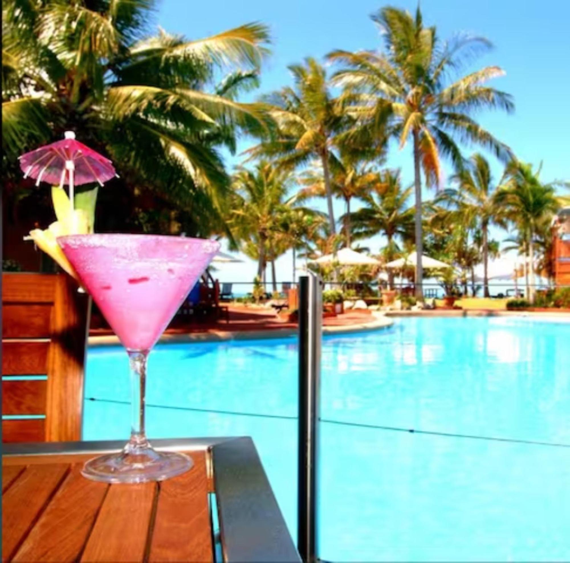 Dolphin Heads - Resort Unit - Absolute Beachfront! - Whitsunday Getaway! 麦凯 外观 照片