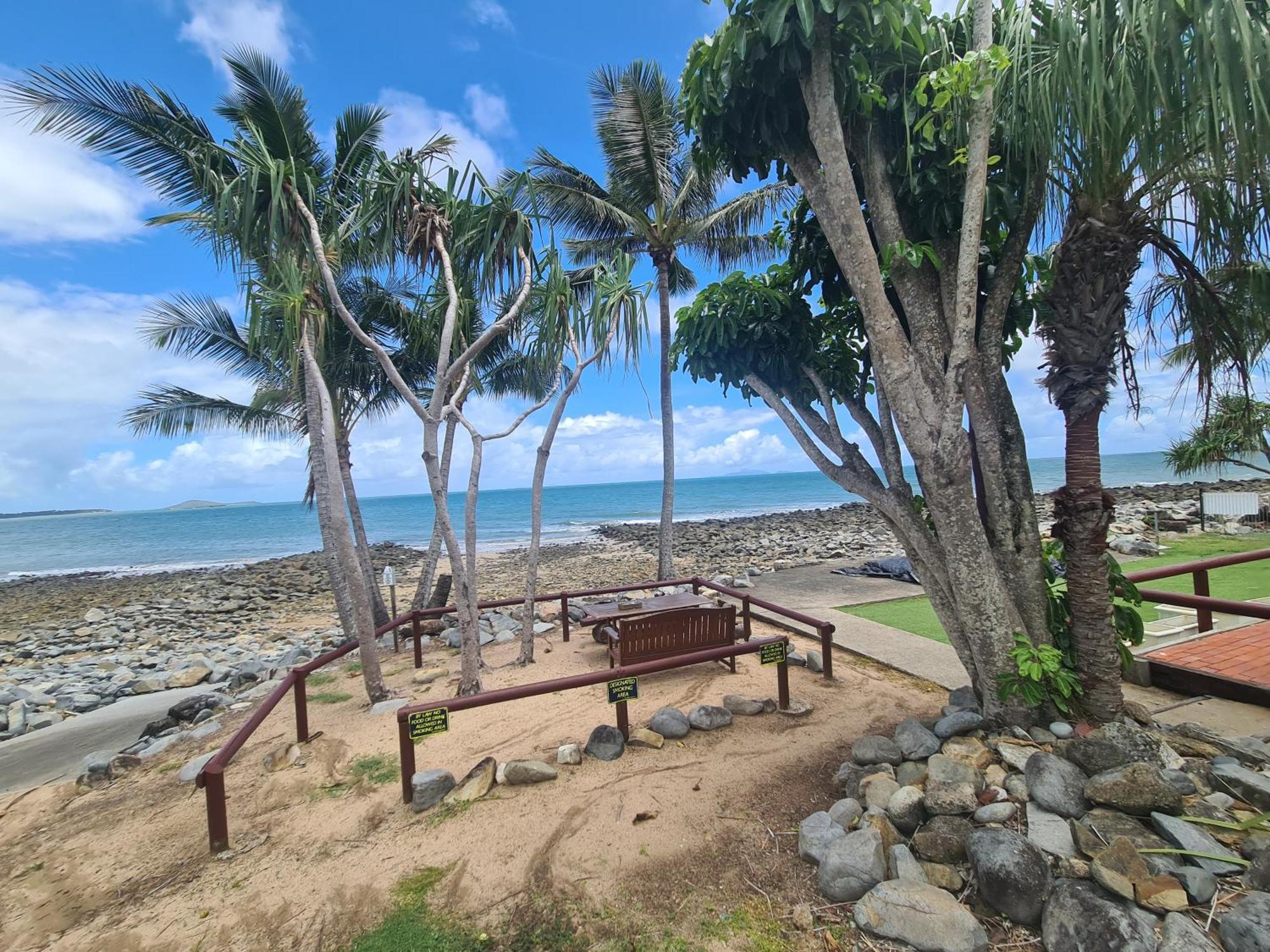 Dolphin Heads - Resort Unit - Absolute Beachfront! - Whitsunday Getaway! 麦凯 外观 照片
